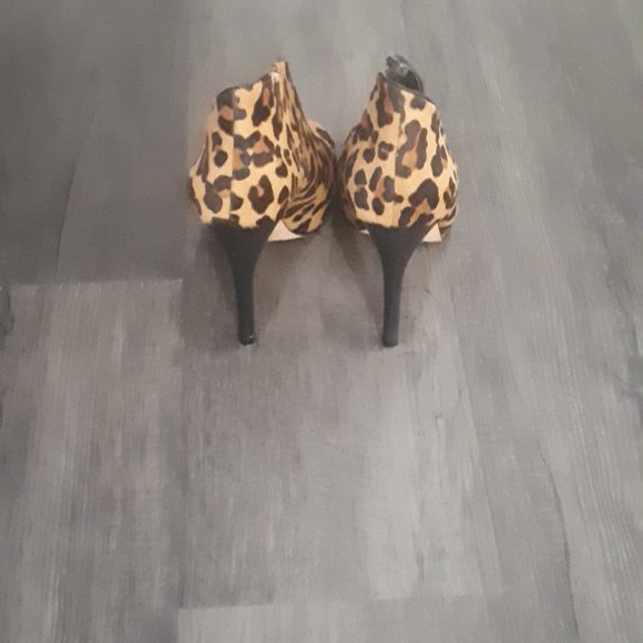Leopard Print BCBG Booties - Picture 2 of 5